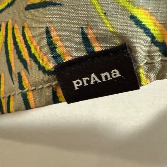 prAna Mens Lost Sol Printed Short Sleeve Button up Shirt Mens size large UPF30+ - Picture 8 of 8